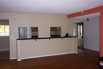 3rd image of 7430 Putnam Way