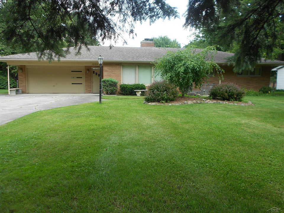 1255 Joseph St, Saginaw, MI 48638 Zillow