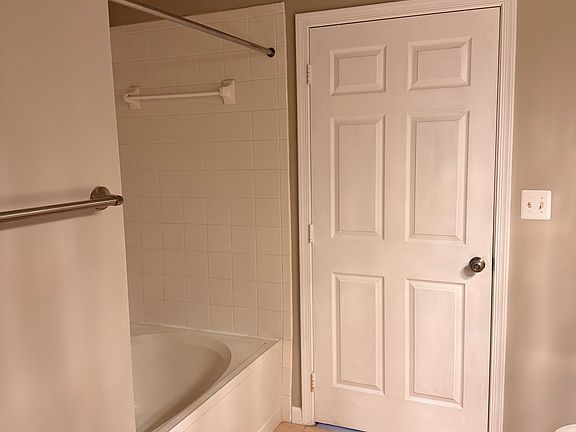 3rd image of 12901 Centre Park Cir APT 318
