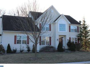 14 Lantern Ln, Woodstown, NJ 08098