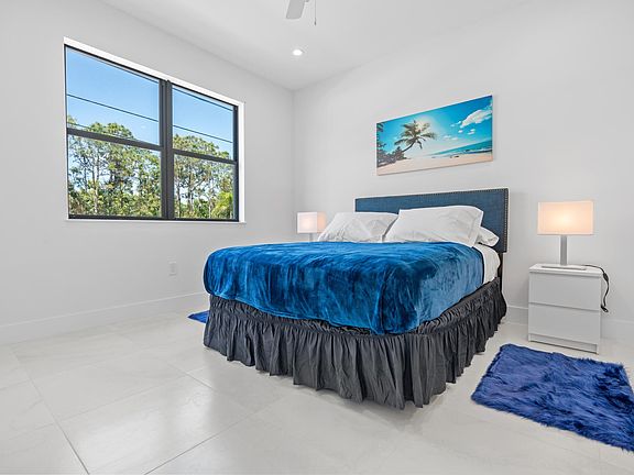 2nd image of 3050 Thomasson Dr #203