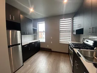 1869 Stanhope St #2R — Photo 3