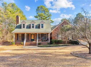 6948 Point East Dr, Fayetteville, NC 28306