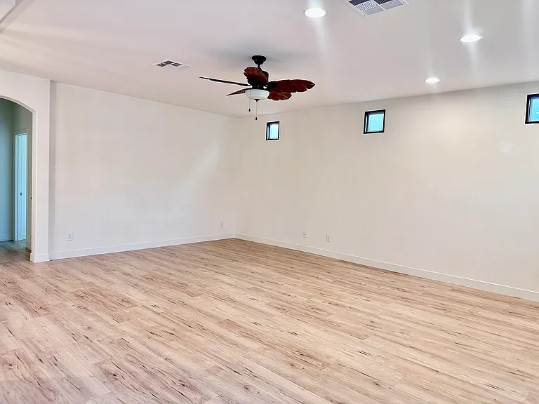 6564 Austin Hope Ave — Photo 10