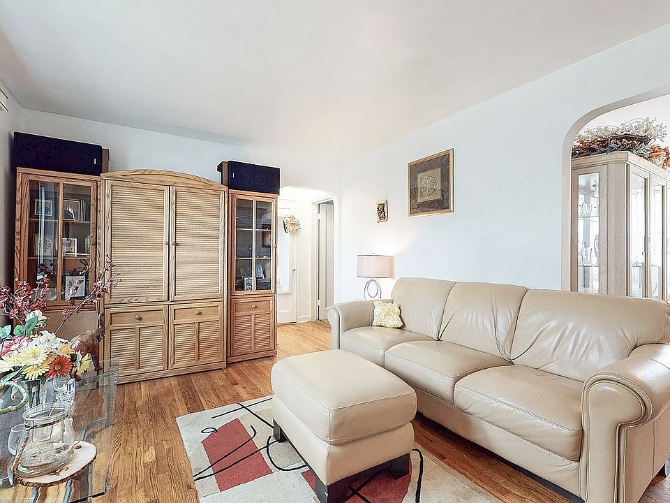 1st image of 249th St Unit 1F