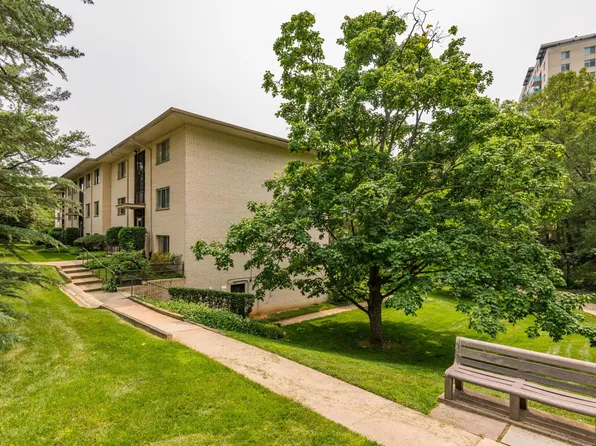 10444 Rockville Pike, Rockville, MD