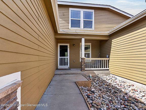 2nd image of 247 E Capital Ct