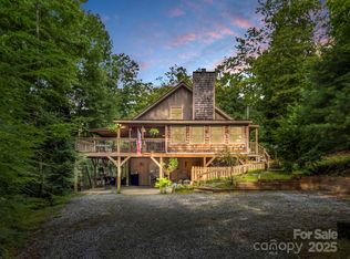 656 Cardinal Rd, Brevard, NC 28712