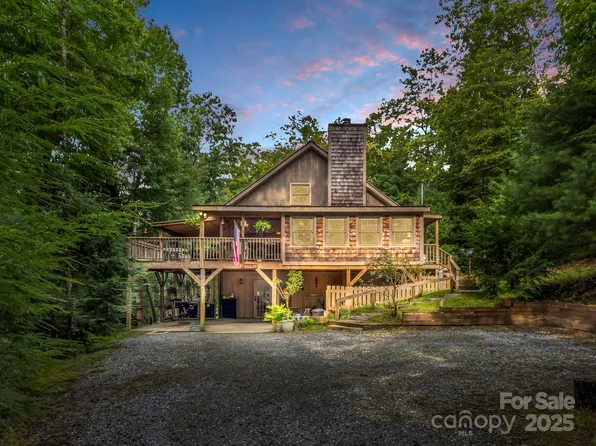 656 Cardinal Rd, Brevard, NC 28712