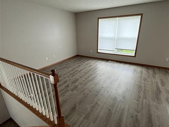 5th image of 10660 Ironwood Pkwy
