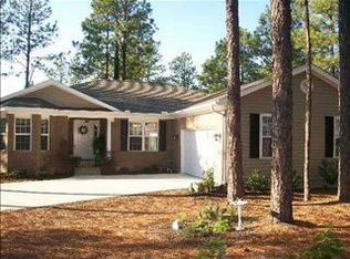 1 Lima Ct, Pinehurst, NC 28374