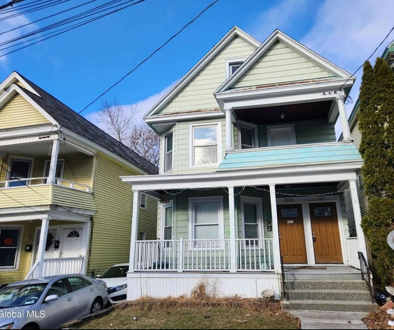 Charming 3BR Duplex in Schenectady — Photo 1