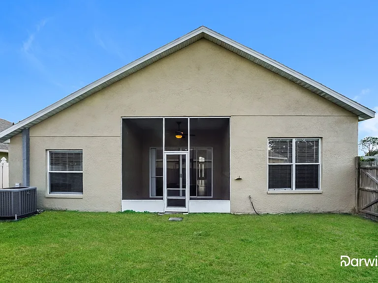 1229 Vinetree Dr — Photo 15