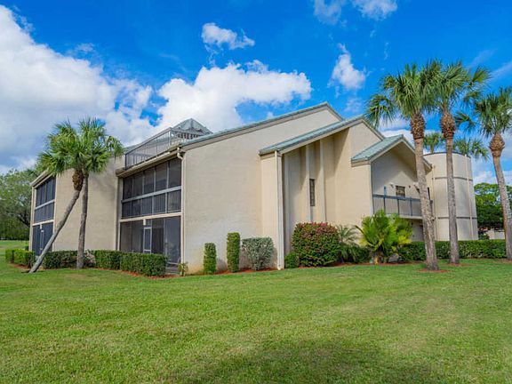 3rd image of 9440 Meadowood Dr APT 206