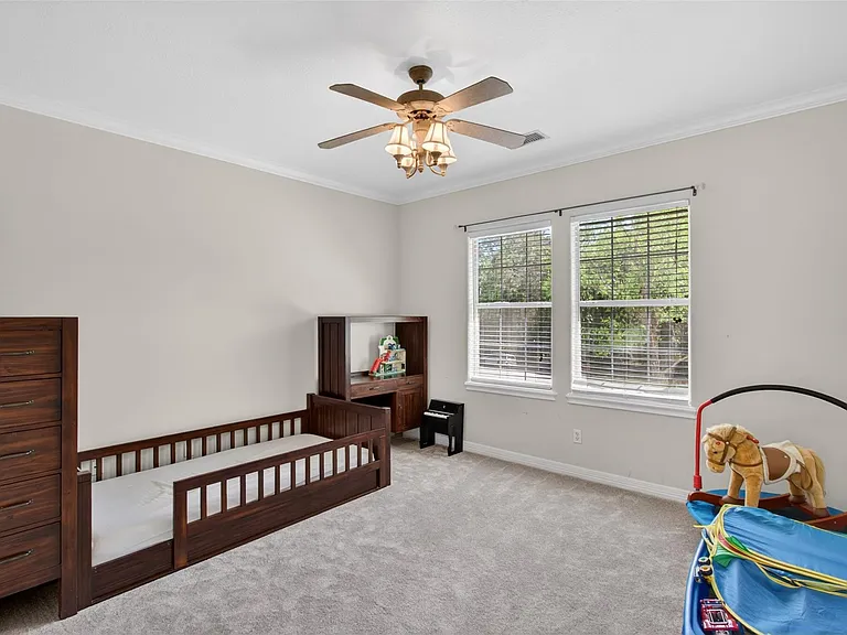 10626 Crystal Cove Dr — Photo 35