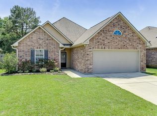 113 Peak Valley St, Youngsville, LA 70592