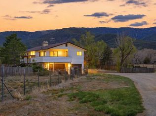 913 Calle Conquistador, Taos, NM 87571