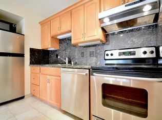 1040 Dolores St APT 305, San Francisco, CA 94110