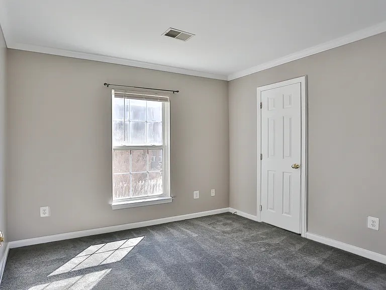 17259 Larkin Dr — Photo 11