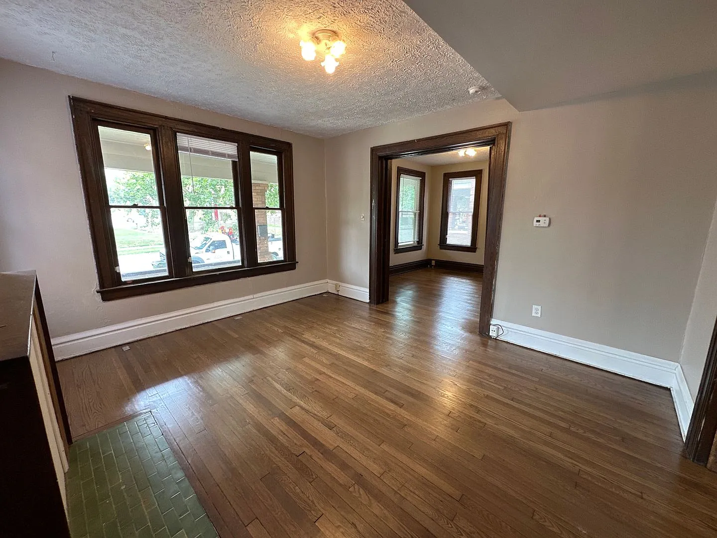 E 15th Ave 351 NCR — Photo 4