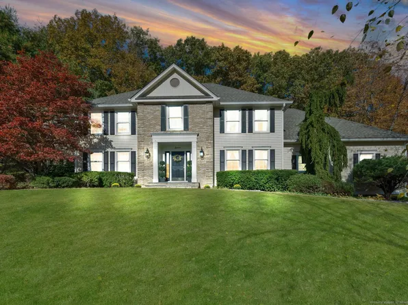 7 Orchard Lane, Simsbury, CT 06070