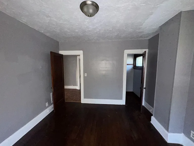 10006 Pierpont Ave — Photo 26