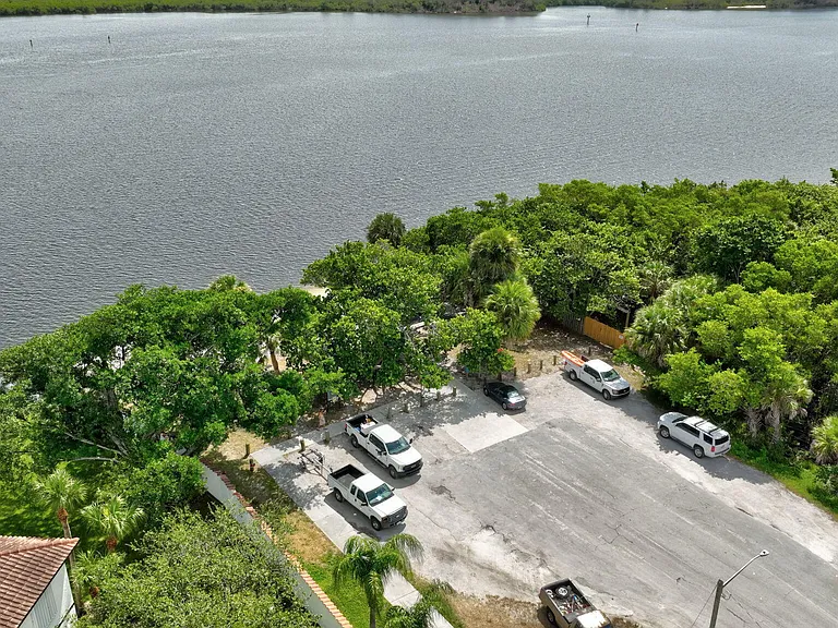 6101 SE Landing Way #11 — Photo 45