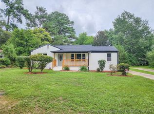 305 Eucalyptus Rd, Fayetteville, NC 28304