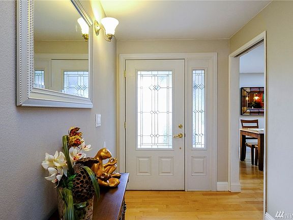 3rd image of 17927 NE 13th Pl