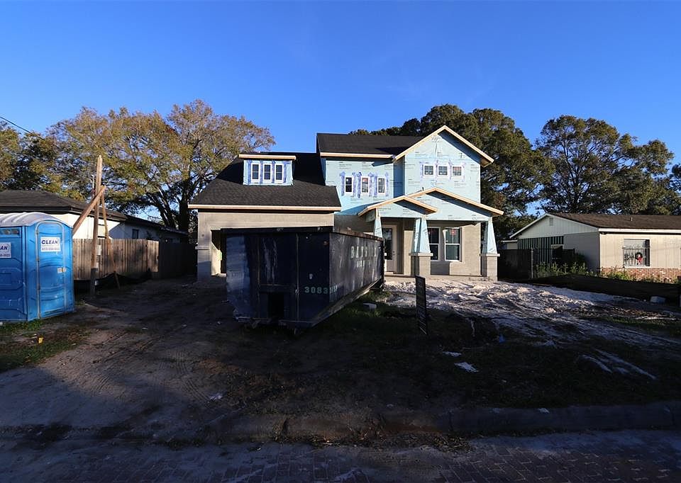 1st image of 815 W Fribley St