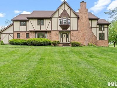9068 Old Indian Trl, Chatham, IL, 62629