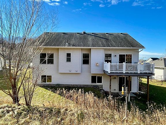 4th image of 2305 Valley Ct