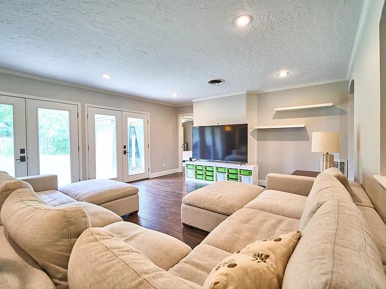 5506 Dumfries Dr — Photo 13