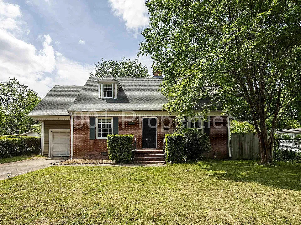 3 bed, 1.5 bath, 1830 sqft, $1,875 — Photo 1