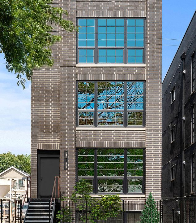 1st image of 1938 W Belmont Ave #3