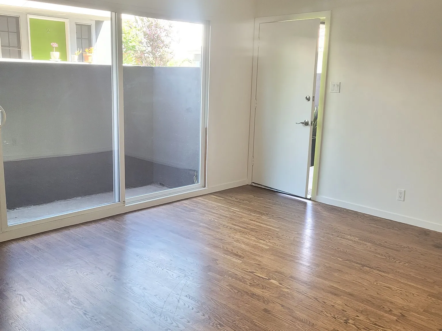 1 bed, 600 sqft, $2,350 — Photo 4