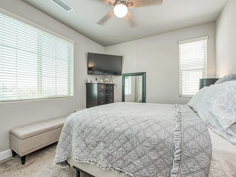 1394 E Via Dorata Way — Photo 25