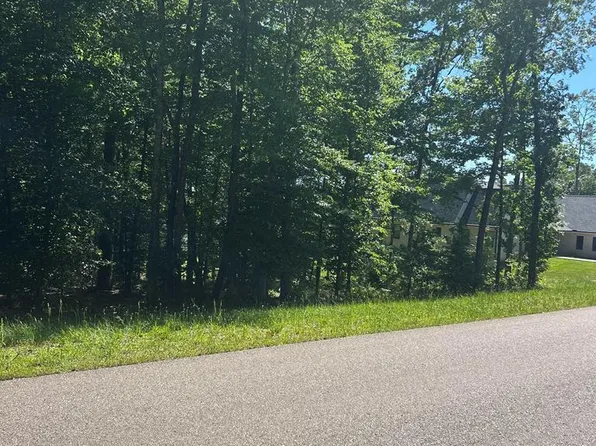 27 Sportsman Cv, Huntingdon, TN 38344