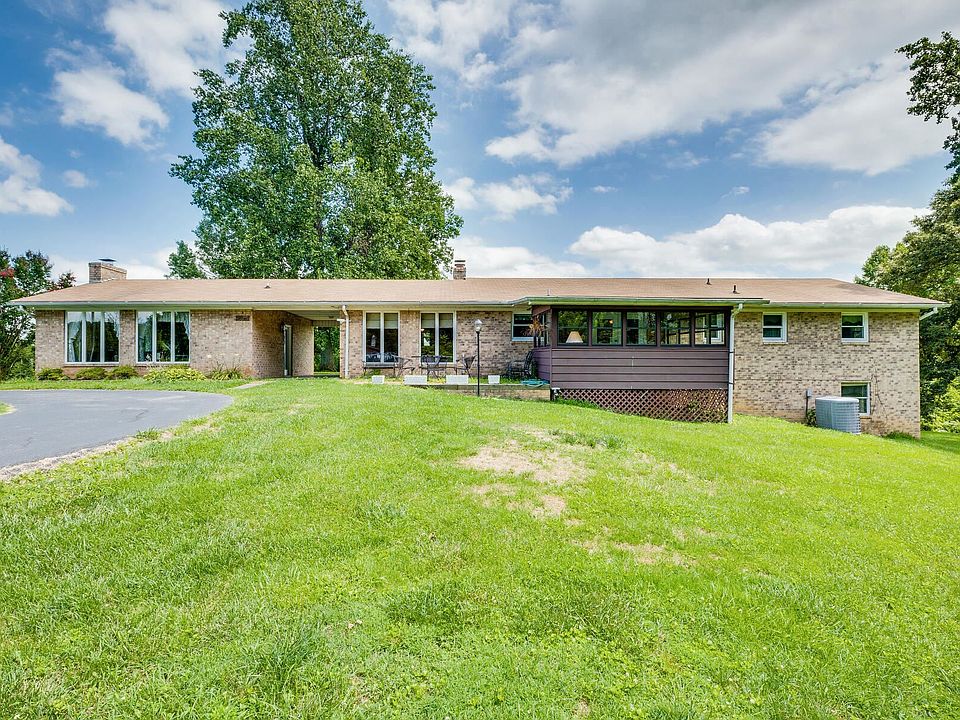 1st image of 341 Blackburn Dr