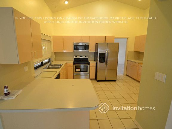 4th image of 13373 Kingsbury Dr