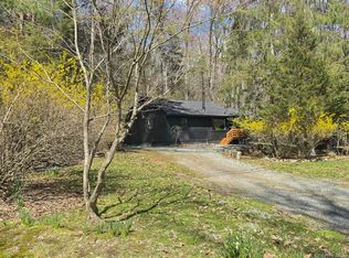 16 Burpo Lane, Kerhonkson, NY 12446