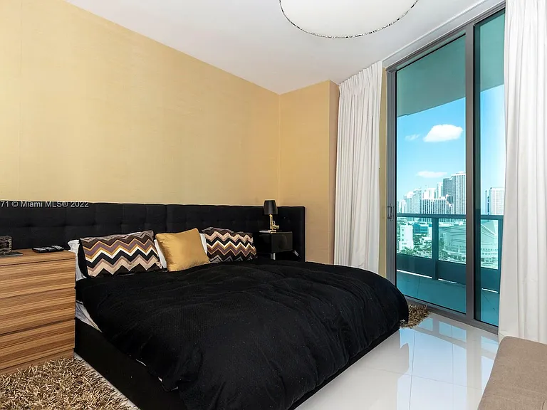900 Biscayne Blvd #2006 — Photo 34