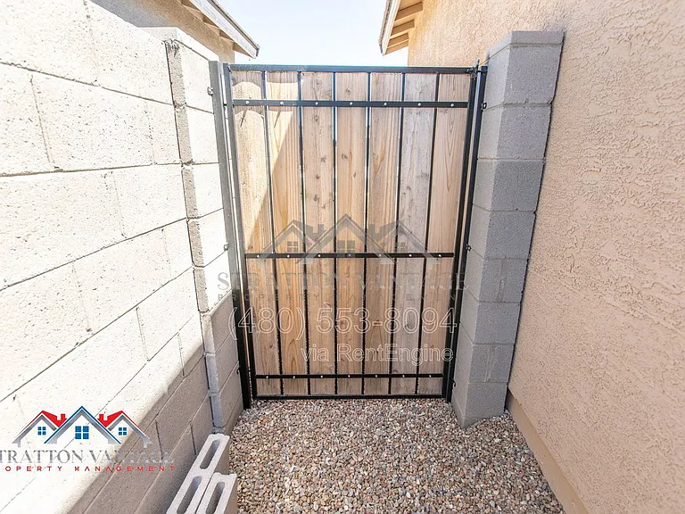 2898 E Kim Dr — Photo 40