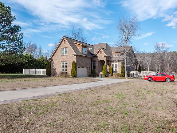 2nd image of 187 Oakfair Dr