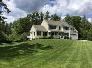 4 Chrisjenn Brooke Ln, Lakeville, MA 02347
