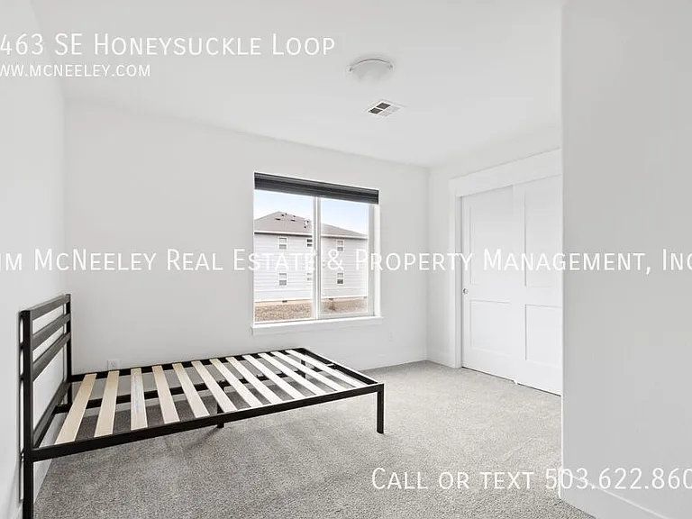 1463 SE Honeysuckle Loop — Photo 16
