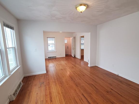 4th image of 1608 Clementian St Floor 1