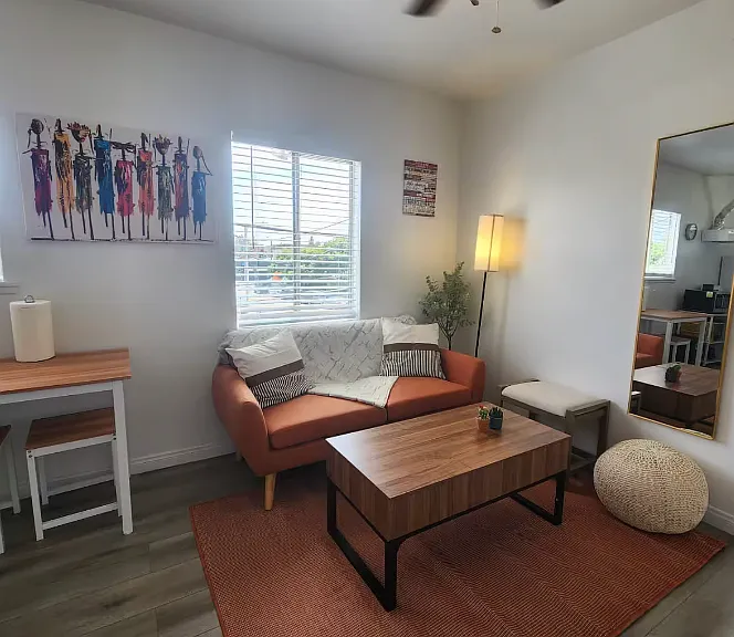 424 N Marianna Ave #3 — Photo 1