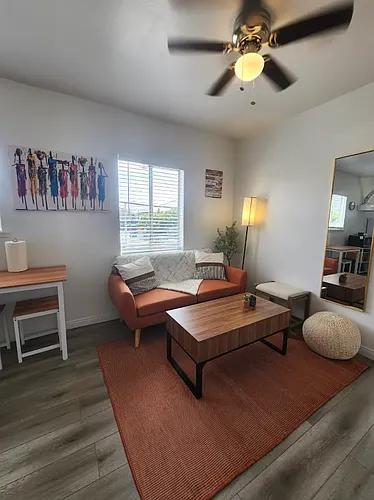 424 N Marianna Ave #3 Photo 1