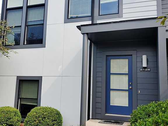 4th image of 2126 New Town Dr NE #20
